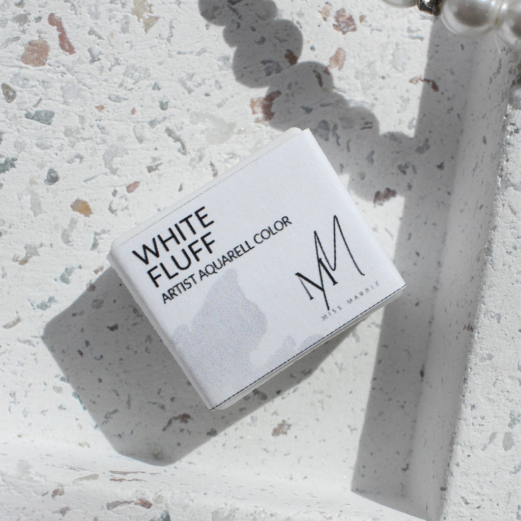 White Fluff Aquarell Color